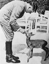 Hitler et faon